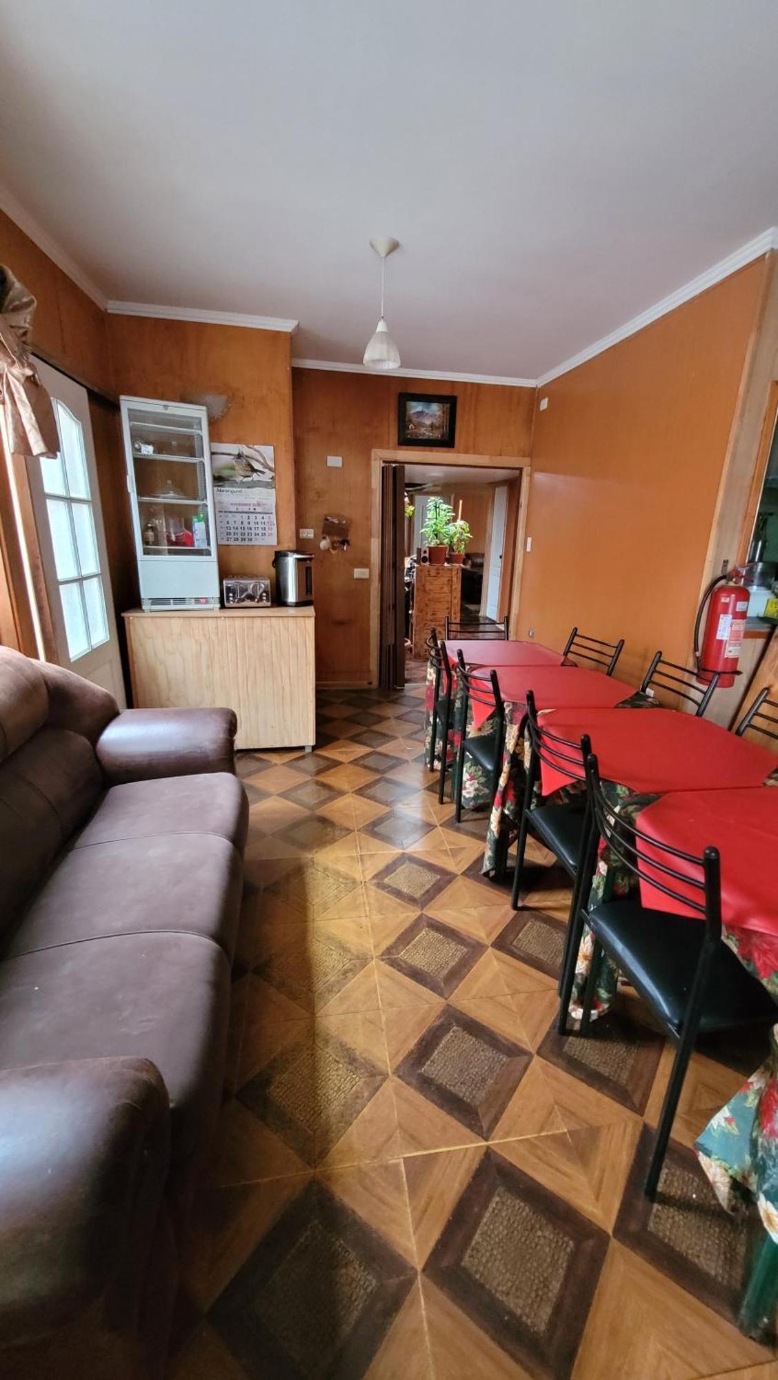 Hostal Traveltour El Campesino 푸에르토나탈레스 외부 사진
