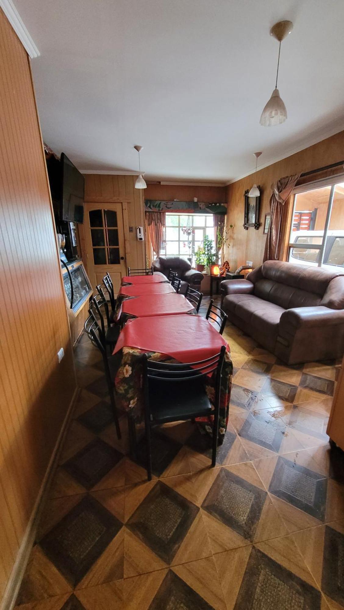 Hostal Traveltour El Campesino 푸에르토나탈레스 외부 사진